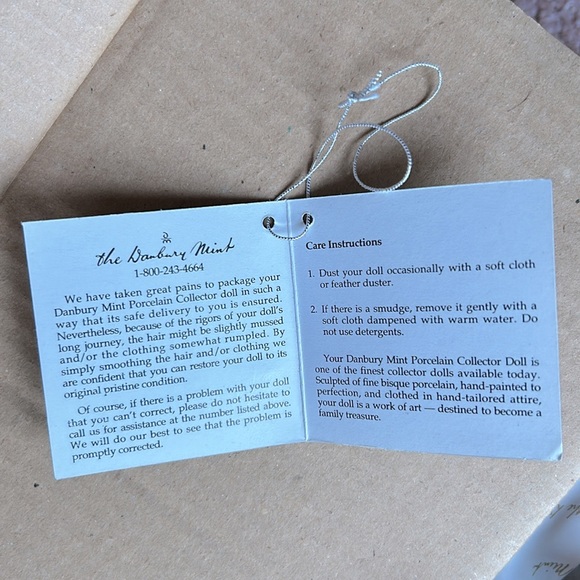 Danbury Mint. Vintage Shirley Temple Movie Classics. “Dimples”. New in box. - Picture 8 of 10